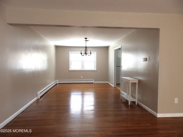 543 Hollywood Avenue, Toms River, NJ 08753