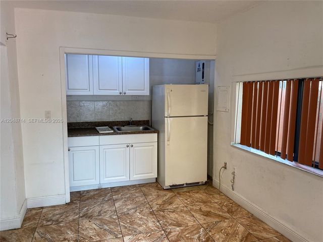 2460 NW 15th Street 4, Miami, FL 33125