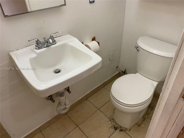 2460 NW 15th Street 4, Miami, FL 33125