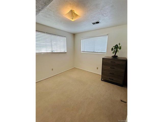 8005 W Ontario Pl, Littleton, CO 80128