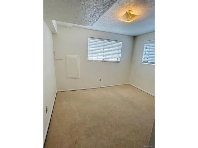 8005 W Ontario Pl, Littleton, CO 80128