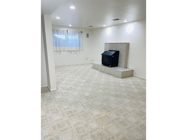 8005 W Ontario Pl, Littleton, CO 80128