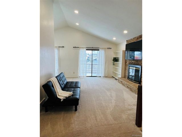 8005 W Ontario Pl, Littleton, CO 80128