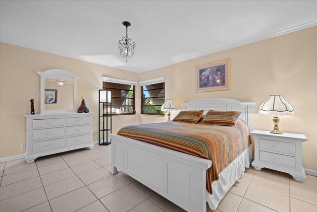 1419 Riverside Circle, Wellington, FL 33414