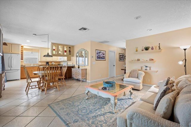 1419 Riverside Circle, Wellington, FL 33414