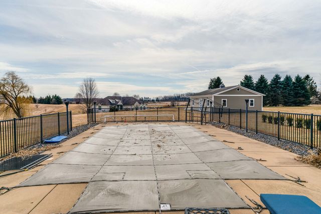 W1461 Maureen Court, Lake Geneva, WI 53147