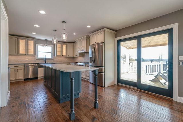 W1461 Maureen Court, Lake Geneva, WI 53147