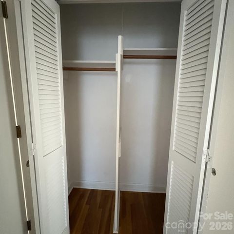 607 12th Avenue NE, Hickory, NC 28601