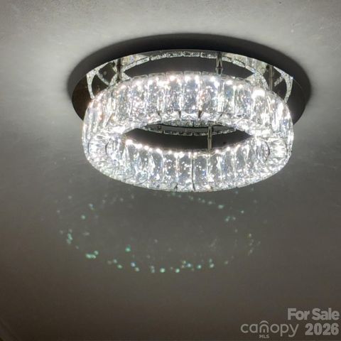 607 12th Avenue NE, Hickory, NC 28601