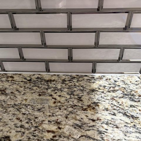 607 12th Avenue NE, Hickory, NC 28601