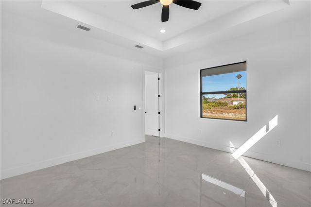 3409 24th ST SW, Lehigh Acres, FL 33976