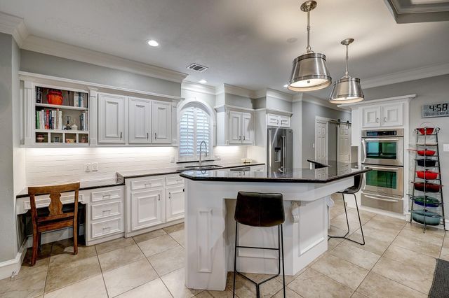 19311 Kessington Lane, Houston, TX 77094