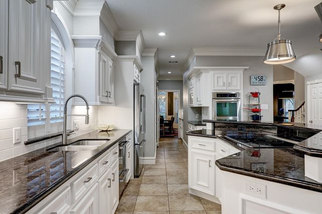 19311 Kessington Lane, Houston, TX 77094