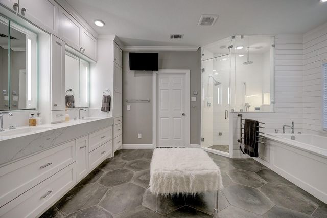 19311 Kessington Lane, Houston, TX 77094