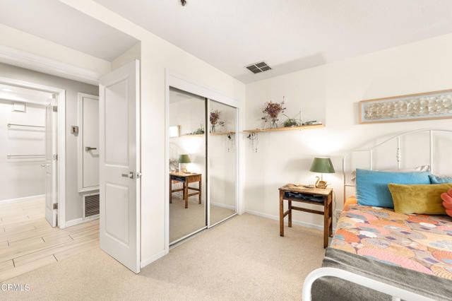 880 W 1st Street 302, Los Angeles, CA 90012