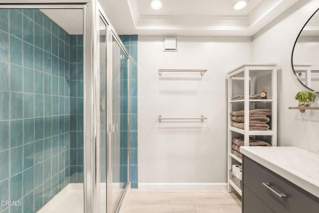 880 W 1st Street 302, Los Angeles, CA 90012