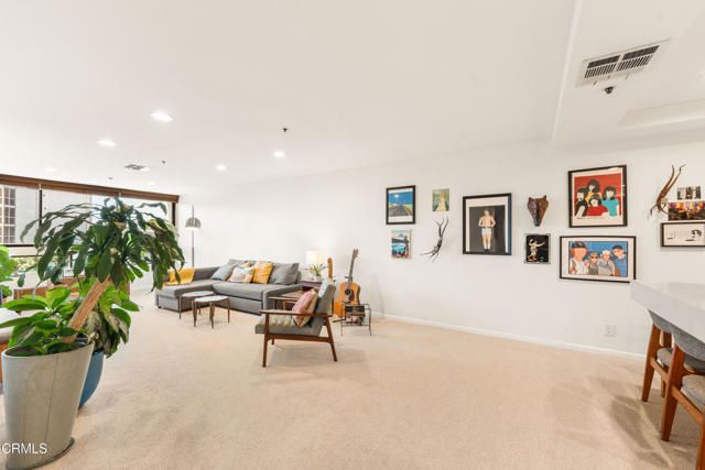 880 W 1st Street 302, Los Angeles, CA 90012