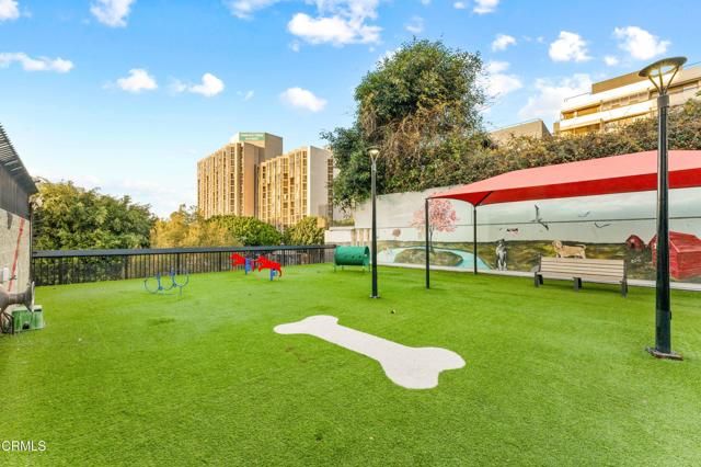 880 W 1st Street 302, Los Angeles, CA 90012