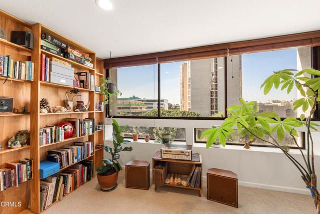 880 W 1st Street 302, Los Angeles, CA 90012