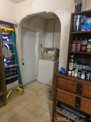 123 Douglas Street, Bakersfield, CA 93308