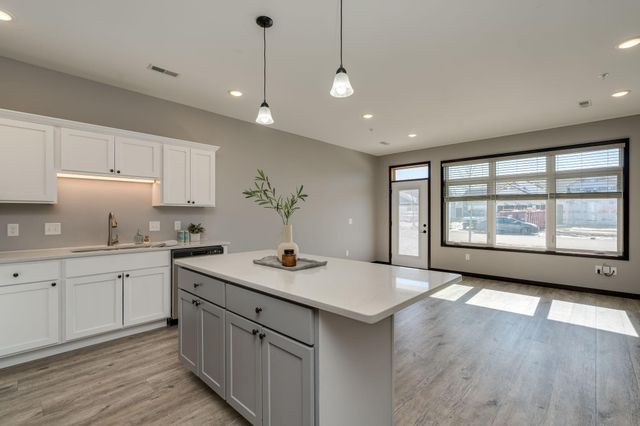 405 Prairie Rose Trail, Mankato, MN 56001