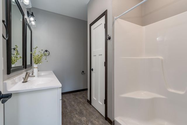 405 Prairie Rose Trail, Mankato, MN 56001