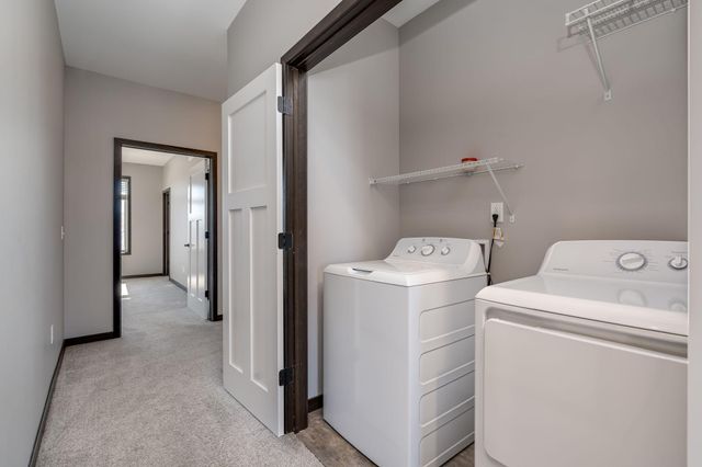 405 Prairie Rose Trail, Mankato, MN 56001