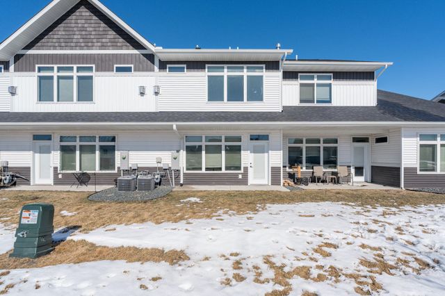 405 Prairie Rose Trail, Mankato, MN 56001