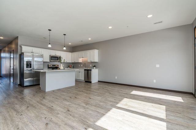 405 Prairie Rose Trail, Mankato, MN 56001