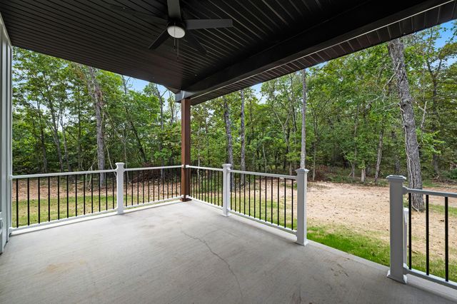 5021 Private Road 9005, West Plains, MO 65775