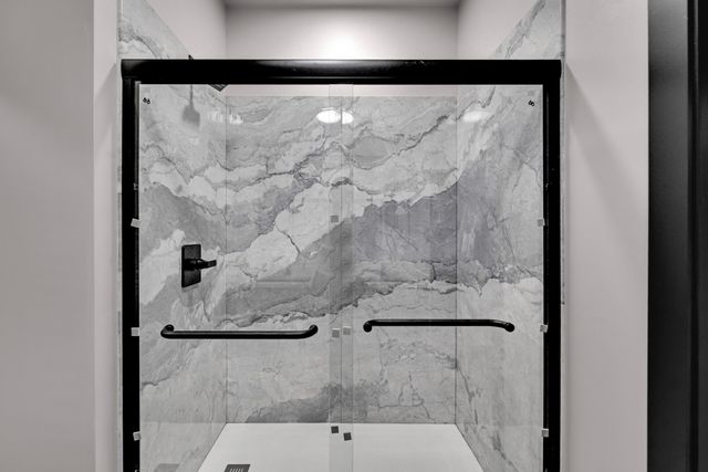 5021 Private Road 9005, West Plains, MO 65775