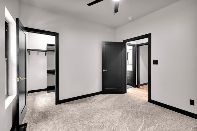 5021 Private Road 9005, West Plains, MO 65775