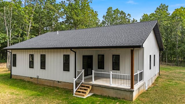 5021 Private Road 9005, West Plains, MO 65775