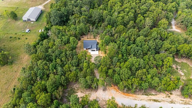 5021 Private Road 9005, West Plains, MO 65775
