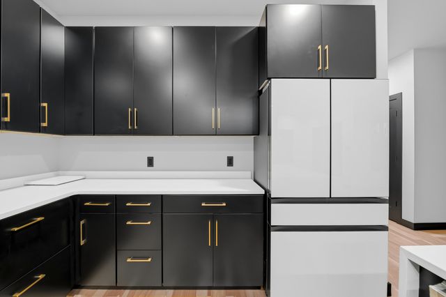 5021 Private Road 9005, West Plains, MO 65775