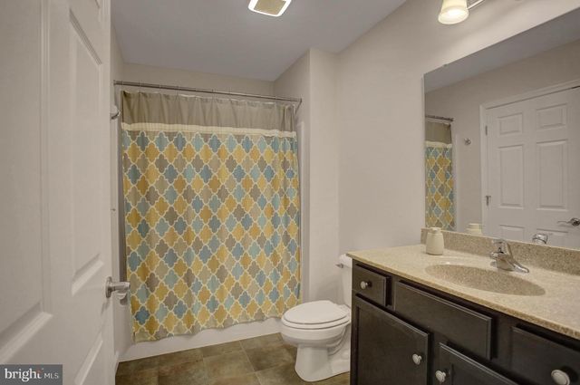 13 COLONIAL CT, Shippensburg, PA 17257