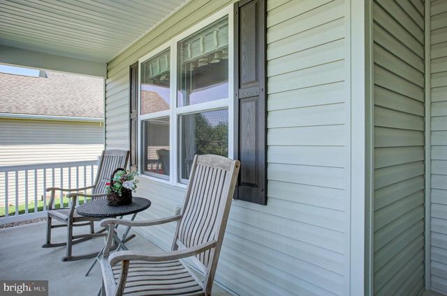 13 COLONIAL CT, Shippensburg, PA 17257