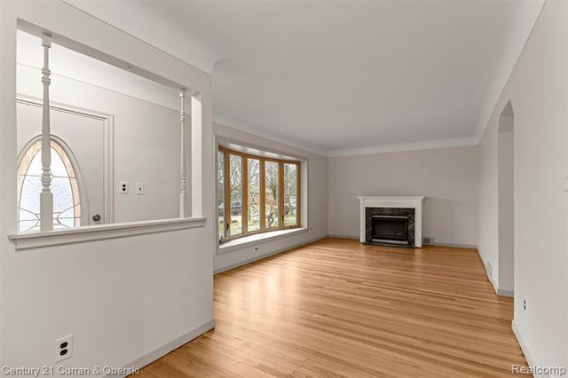 8054 Robinson Avenue, Allen Park, MI 48101