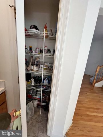 8179 SKELTON CIR, Falls Church, VA 22042