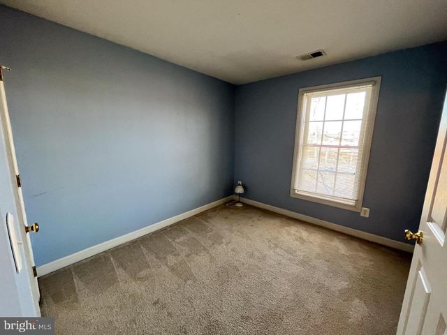 8179 SKELTON CIR, Falls Church, VA 22042