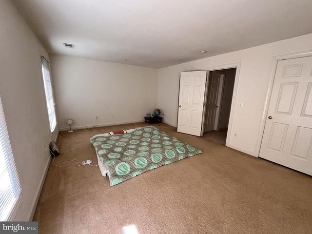 8179 SKELTON CIR, Falls Church, VA 22042