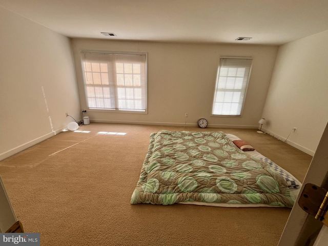 8179 SKELTON CIR, Falls Church, VA 22042