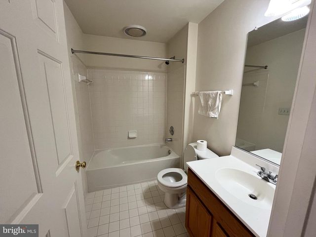 8179 SKELTON CIR, Falls Church, VA 22042