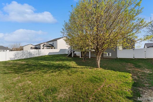 755 Seagate Drive, O'fallon, IL 62269