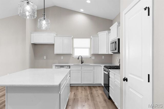 755 Seagate Drive, O'fallon, IL 62269