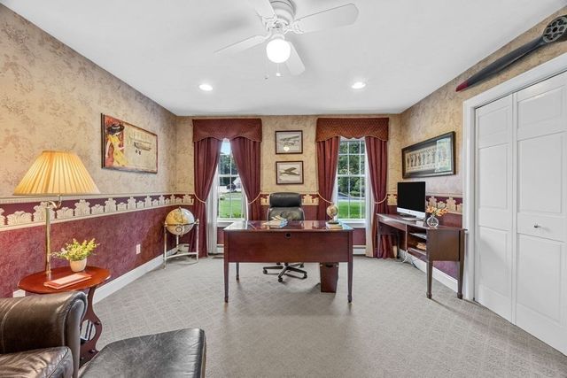 29 Weatherdeck Dr, Bourne, MA 02532