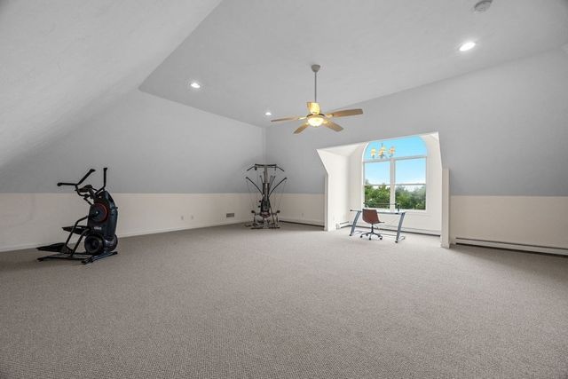 29 Weatherdeck Dr, Bourne, MA 02532