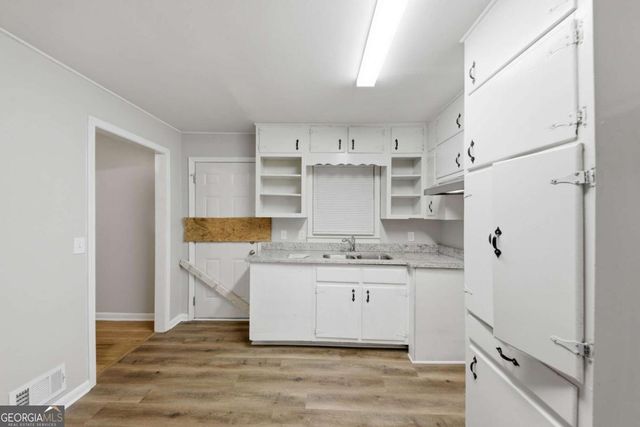 1779 Gretna Green Way, Decatur, GA 30035