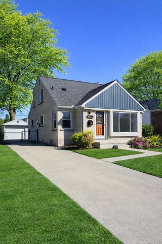 2034 Mortenson Boulevard, Berkley, MI 48072