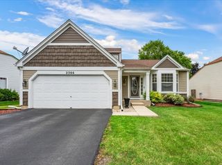 2366 CORAL Cove, Elgin, IL 60123